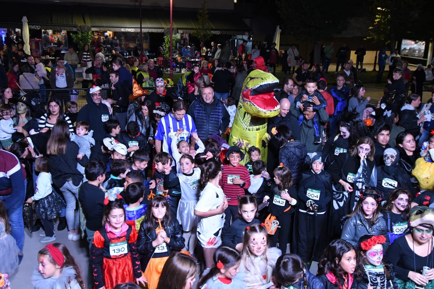 El Haro Wine Trail arranca con la carrera de Halloween y 180 participantes en una divertida cita solidaria 1