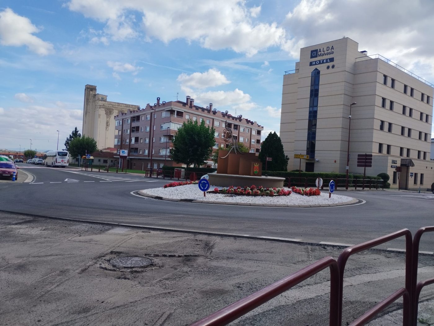 Haro inicia el asfaltado de cuatro calles de la ciudad 1 Haro inicia el asfaltado de cuatro calles de la ciudad 1