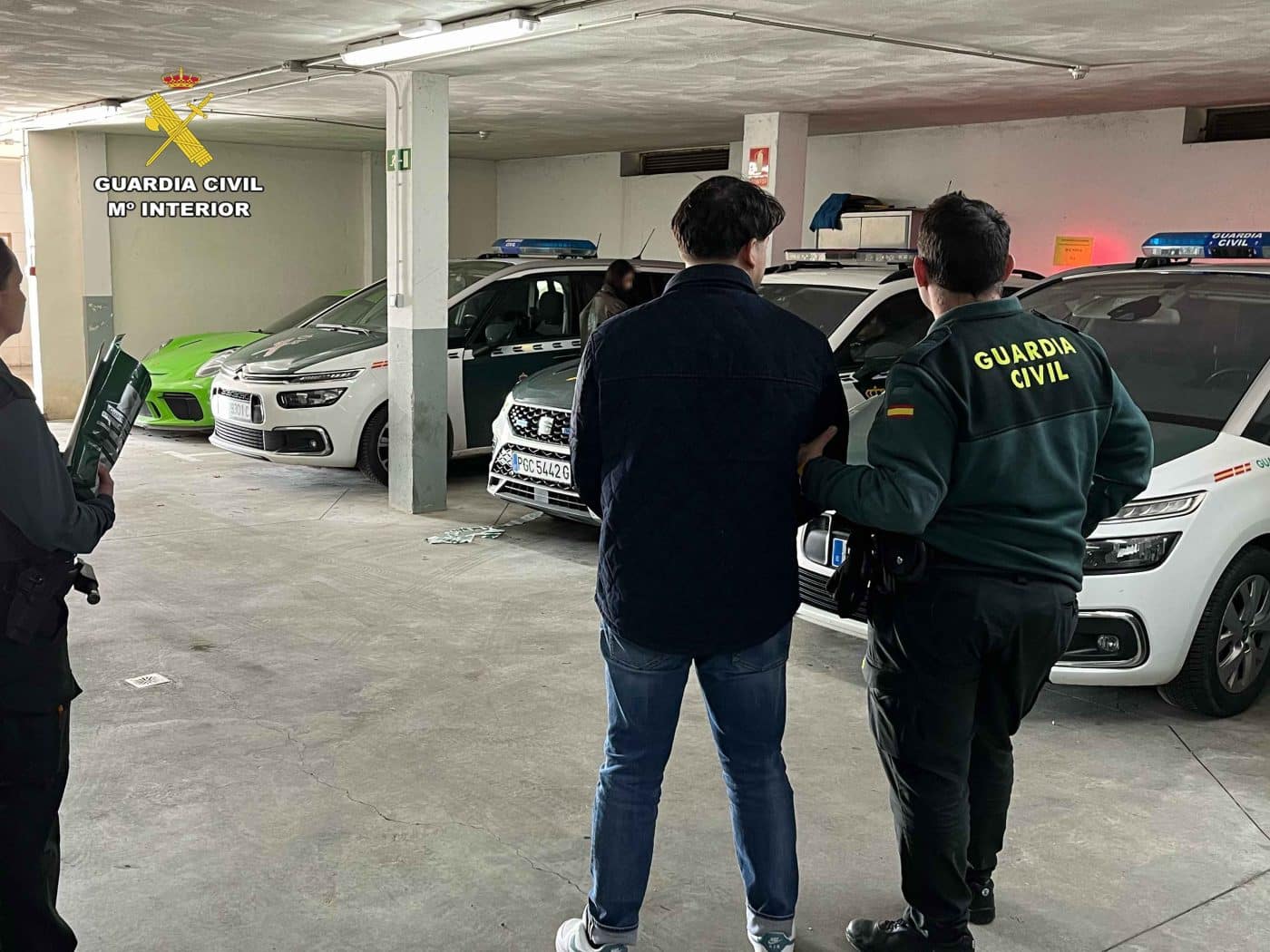 La Guardia Civil detiene en La Rioja a una pareja que robaba personas mayores con el “abrazo cariñoso” 2 La Guardia Civil detiene en La Rioja a una pareja que robaba personas mayores con el “abrazo cariñoso” 2