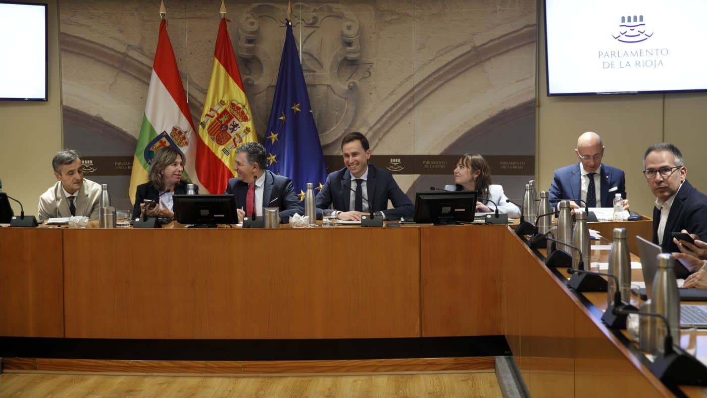 La Rioja contempla invertir 1,6 millones en mejorar las travesías de Anguciana, Cihuri y Alesanco 2 La Rioja contempla invertir 1,6 millones en mejorar las travesías de Anguciana, Cihuri y Alesanco 1