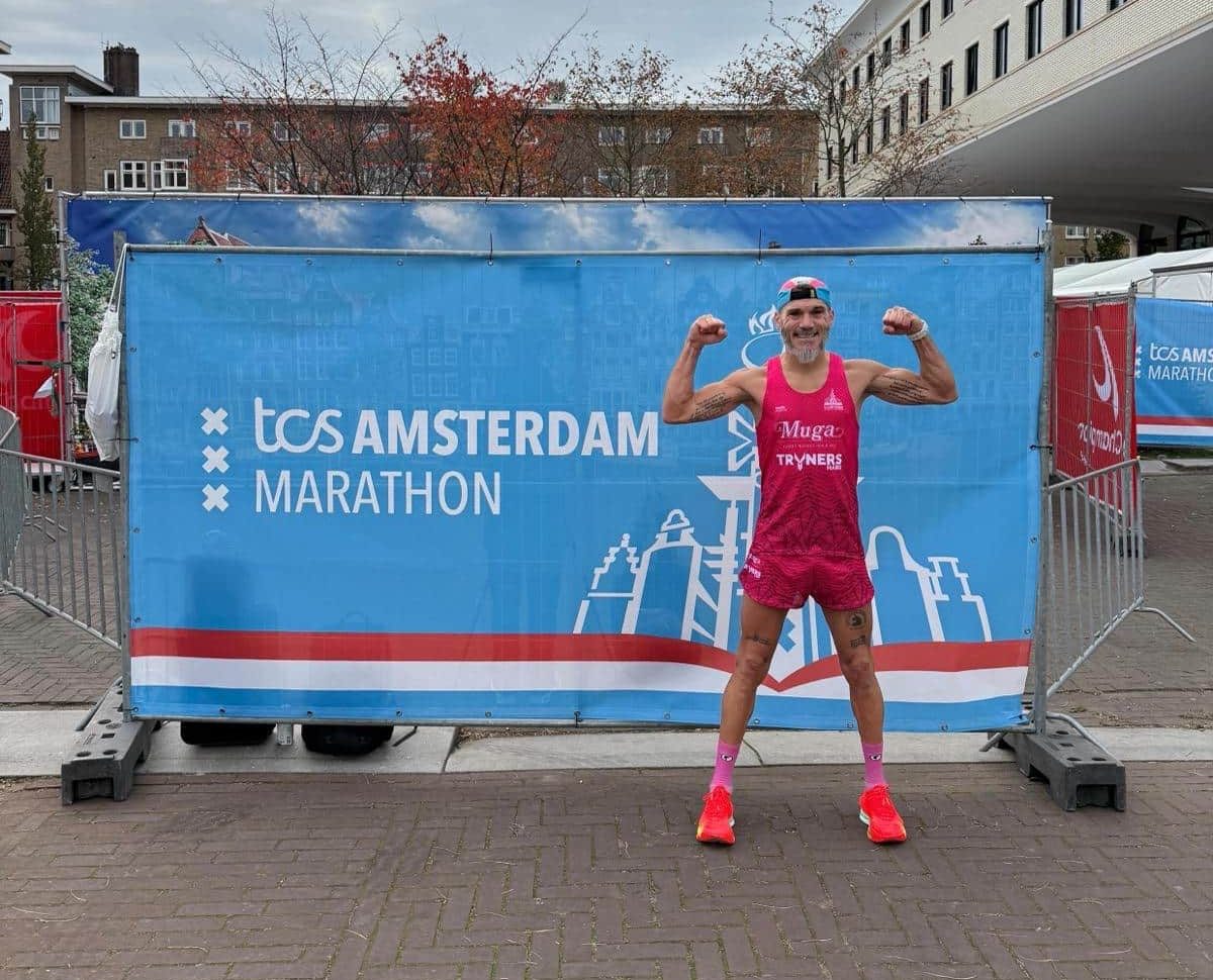 Luis de la Fuente firma su mejor marca en el 50º aniversario de la Maratón de Ámsterdam 2 Luis de la Fuente firma su mejor marca en el 50º aniversario de la Maratón de Ámsterdam 2