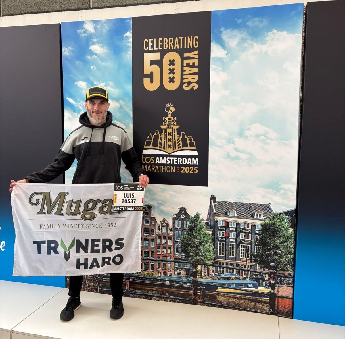 Luis de la Fuente firma su mejor marca en el 50º aniversario de la Maratón de Ámsterdam 3 Luis de la Fuente firma su mejor marca en el 50º aniversario de la Maratón de Ámsterdam 3