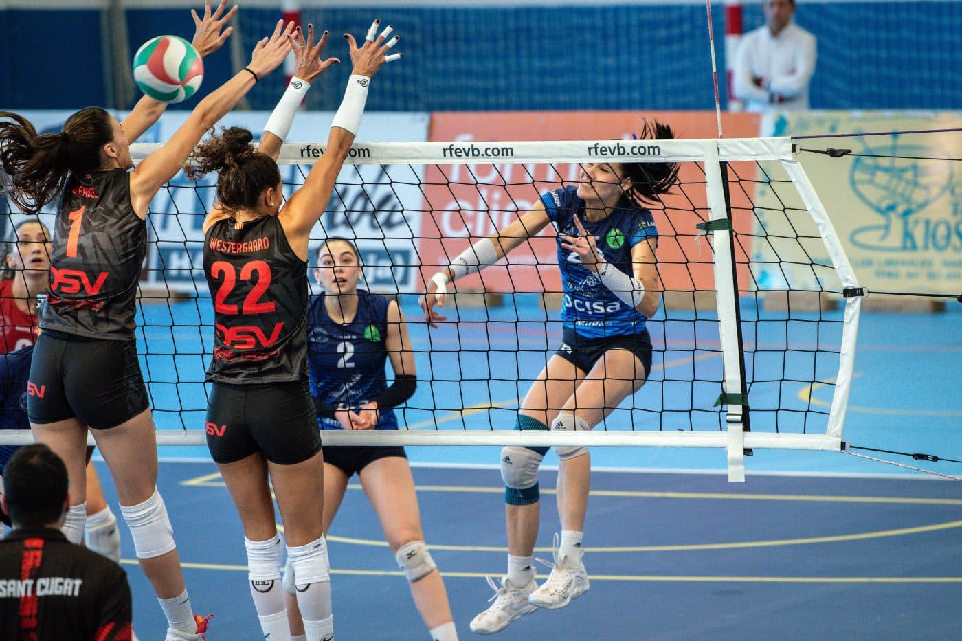 Montaña rusa en El Ferial: el OCISA Haro cae en el debut liguero ante Sant Cugat 5 Montaña rusa en El Ferial: el OCISA Haro cae en el debut liguero ante Sant Cugat 5