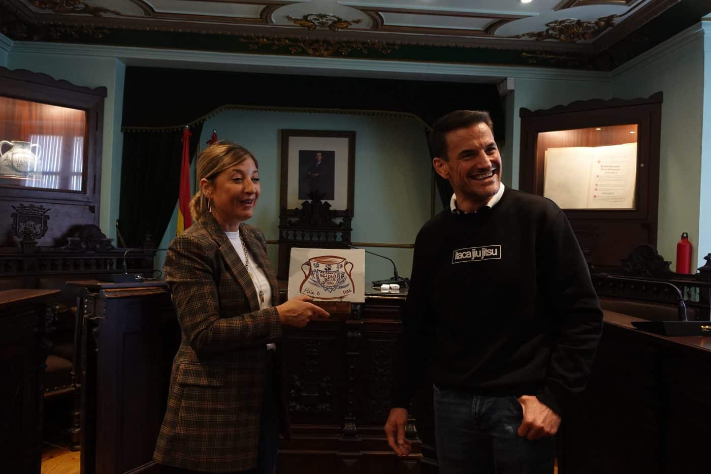 El Ayuntamiento de Haro recibe a Diego Barrasa, campeón mundial de 'jiu-jitsu' en Abu Dhabi 2