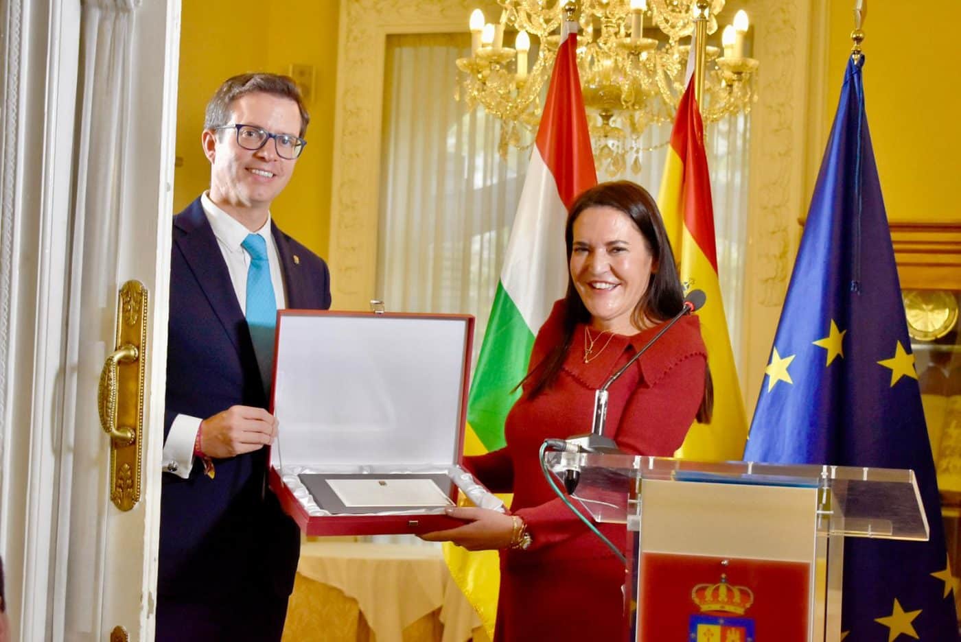 El Haro Rioja Vóley brilla también en Madrid: Premio al Deporte en las Fiestas de San Millán en un gran fin de semana 11 El Haro Rioja Vóley brilla también en Madrid: Premio al Deporte en las Fiestas de San Millán en un gran fin de semana 11