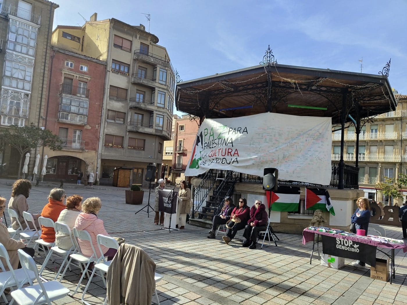 Haro acoge la lectura encadenada del diario de Atef Abou Saif en apoyo a Palestina 3