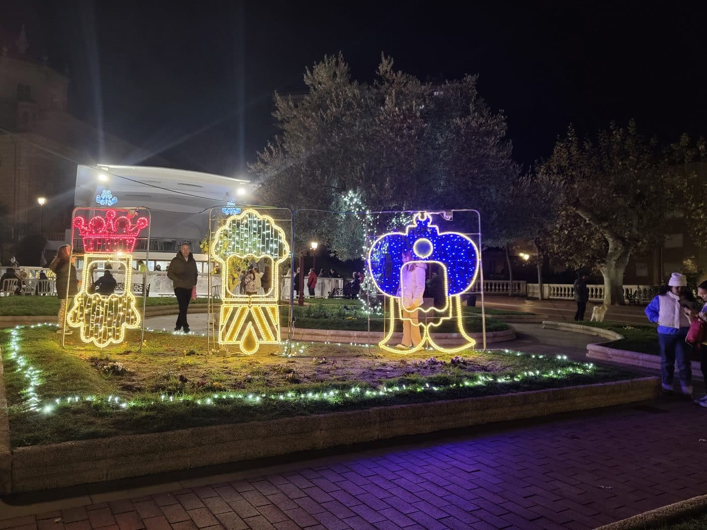 Haro estrena pista de hielo en los Jardines de la Vega 7