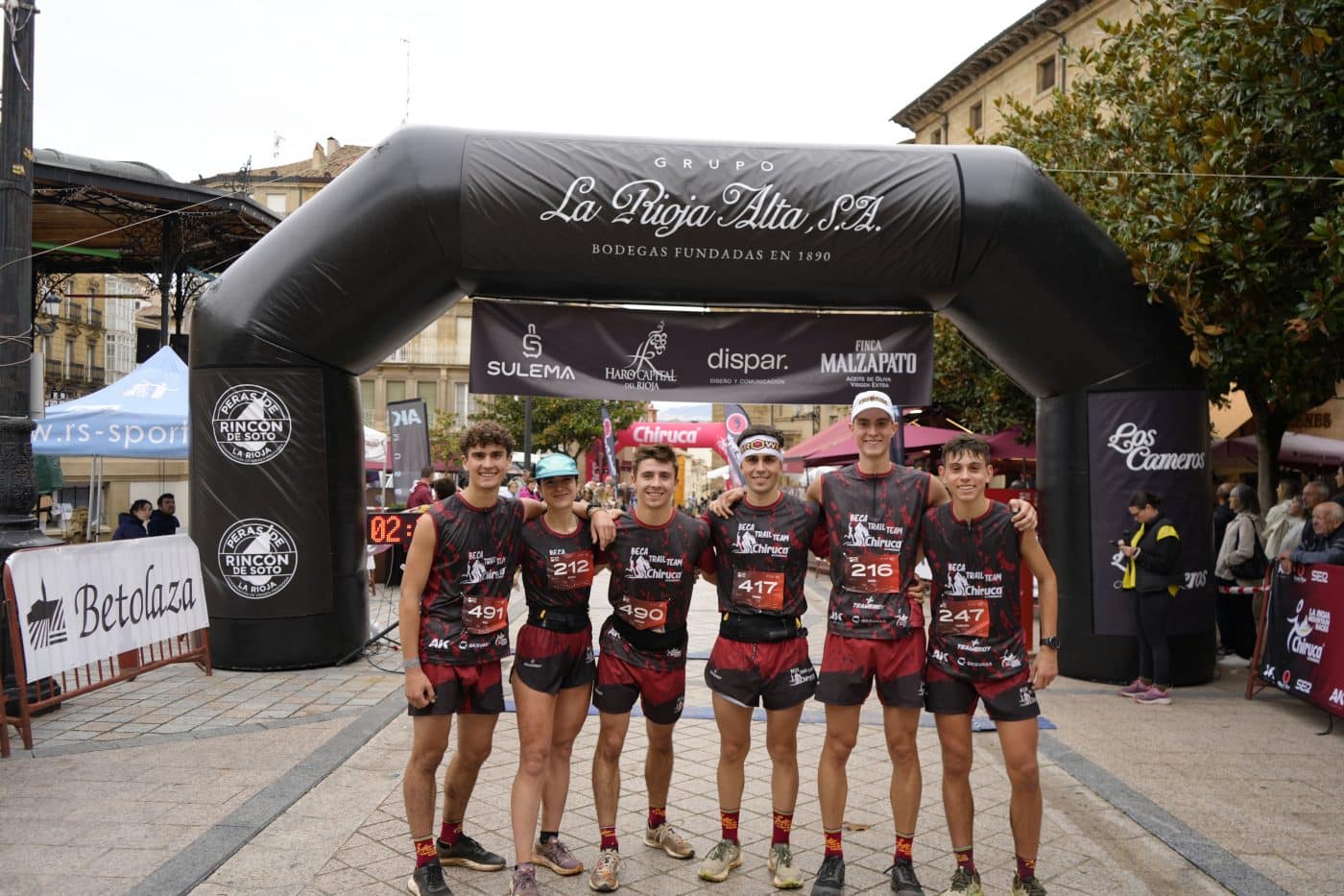 Haro pone el broche de oro a la temporada riojana de montaña con un multitudinario Haro Wine Trail 3