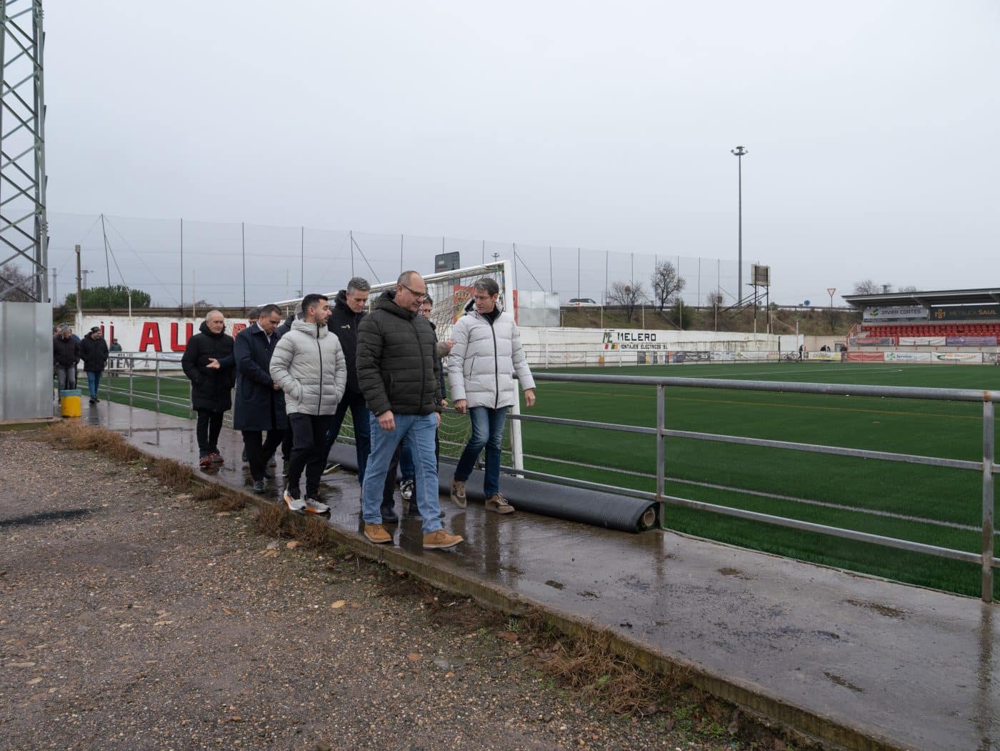 Capellán participa en la inauguración de las obras de mejora del campo de fútbol de Rincón de Soto 1