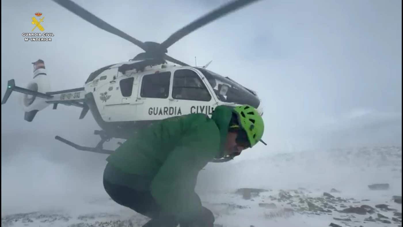 Dos montañeros de Haro son rescatados en el San Lorenzo tras ser arrastrados 200 metros por una avalancha de nieve 3