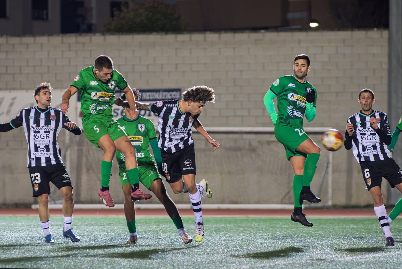 El empuje final del Haro no evita el triunfo de La Calzada en el Luis de la Fuente 7