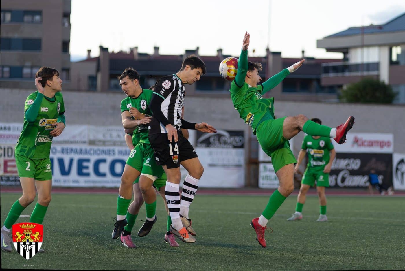 El empuje final del Haro no evita el triunfo de La Calzada en el Luis de la Fuente 1