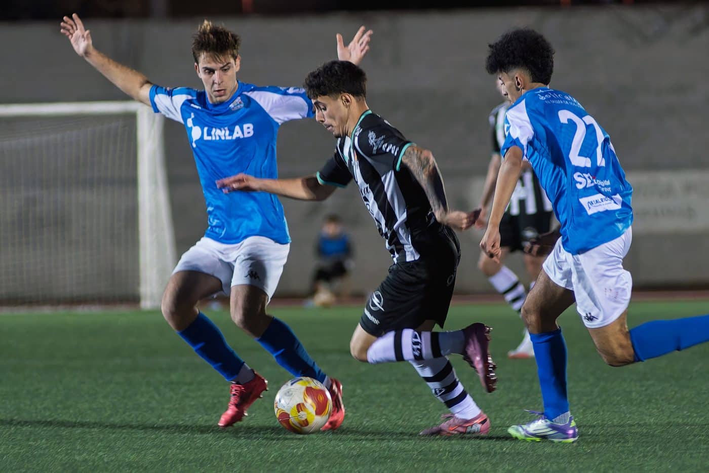 El Haro gana a la Peña Balsamaiso y se acerca al playoff 6 El Haro gana a la Peña Balsamaiso y se acerca al playoff 6