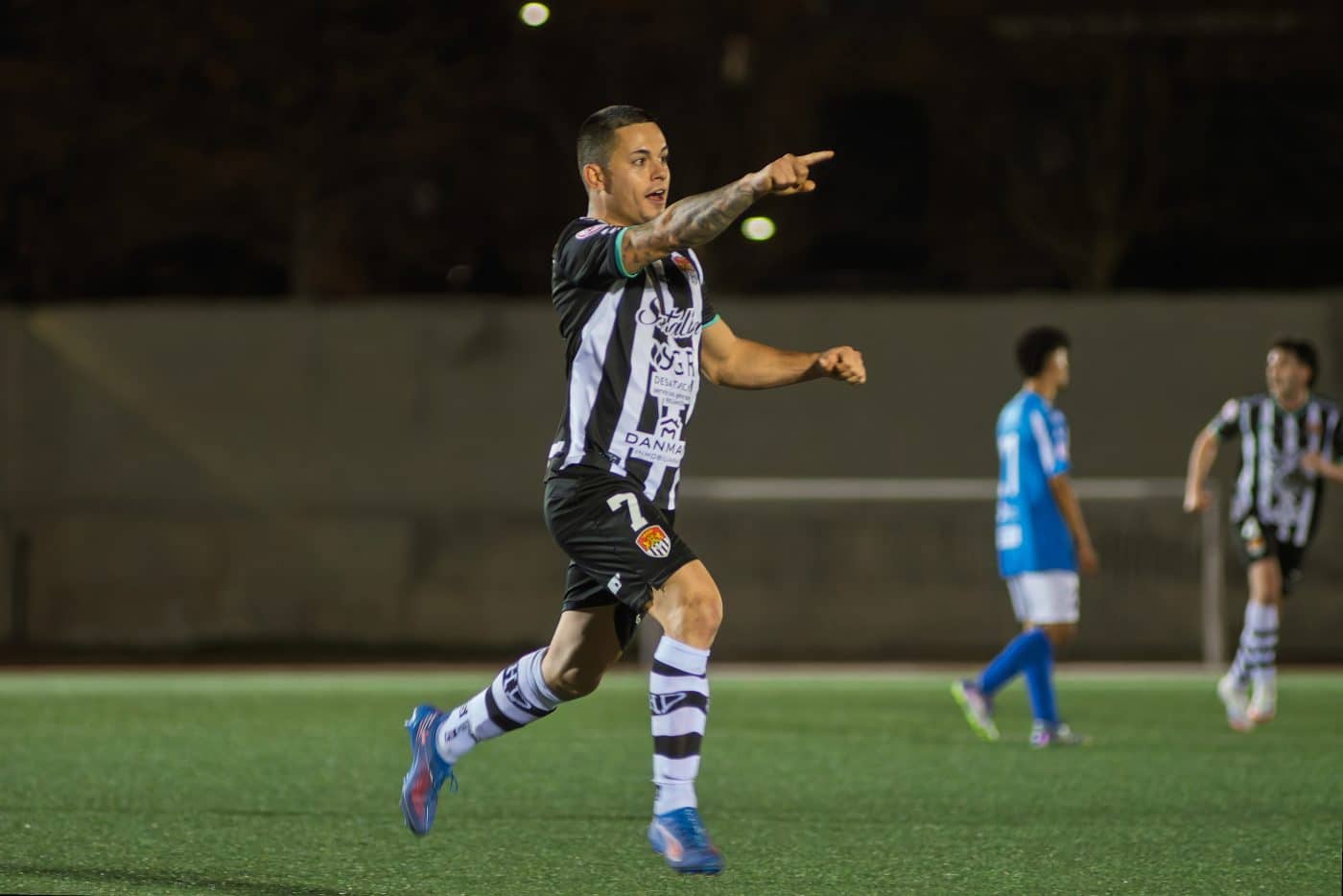 El Haro gana a la Peña Balsamaiso y se acerca al playoff 1 El Haro gana a la Peña Balsamaiso y se acerca al playoff 1