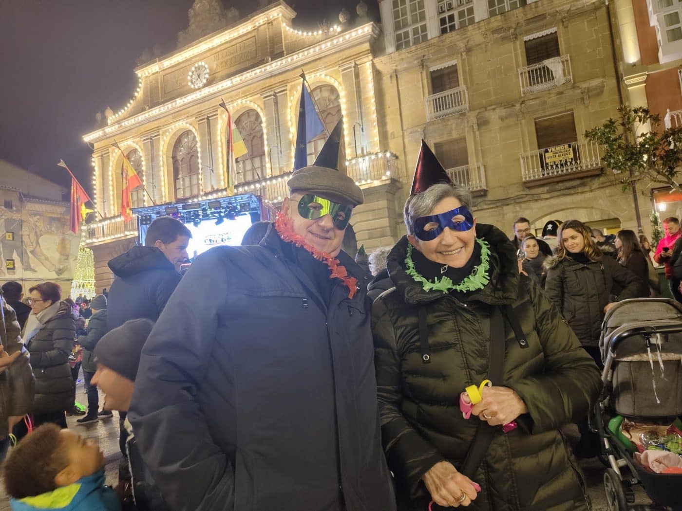 Haro adelantó las campanadas de fin de año con una tarde festiva en la plaza de la Paz 16 Haro adelantó las campanadas de fin de año con una tarde festiva en la plaza de la Paz 16