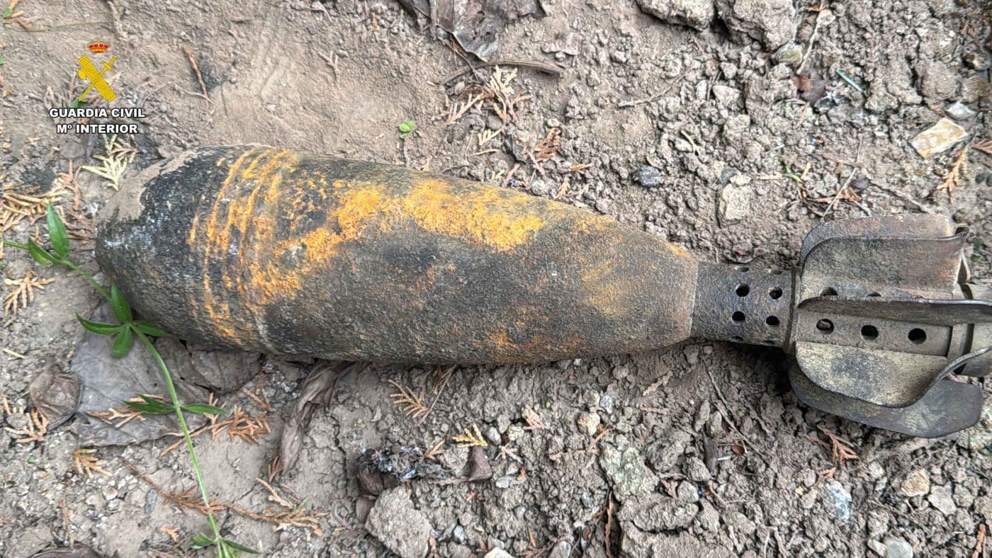 La Guardia Civil destruye una granada de mortero encontrada en Sierra Cebollera 1