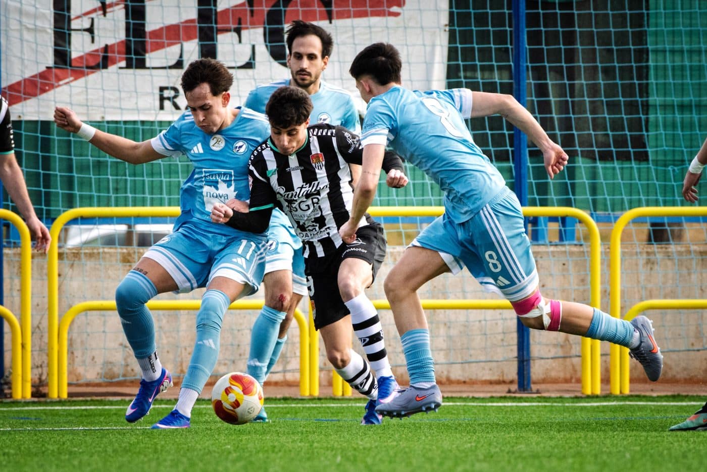 El Haro suma una nueva derrota ante el Comillas y se asoma al peligro 6