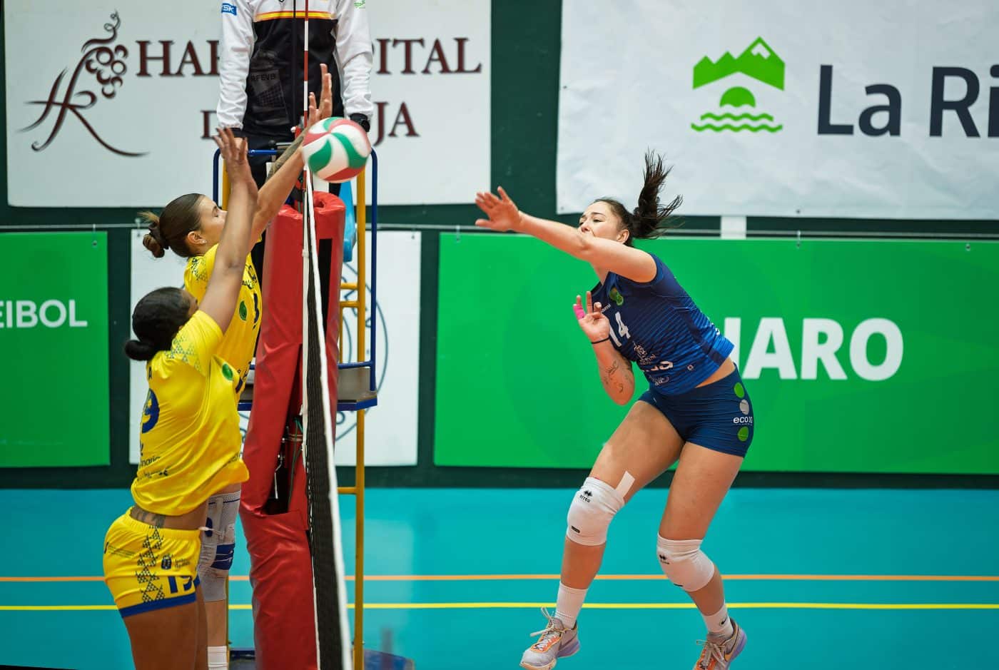 El OCISA Haro sobrevive a su irregularidad y araña un punto ante el Emalsa Gran Canaria 8 El OCISA Haro sobrevive a su irregularidad y araña un punto ante el Emalsa Gran Canaria 8