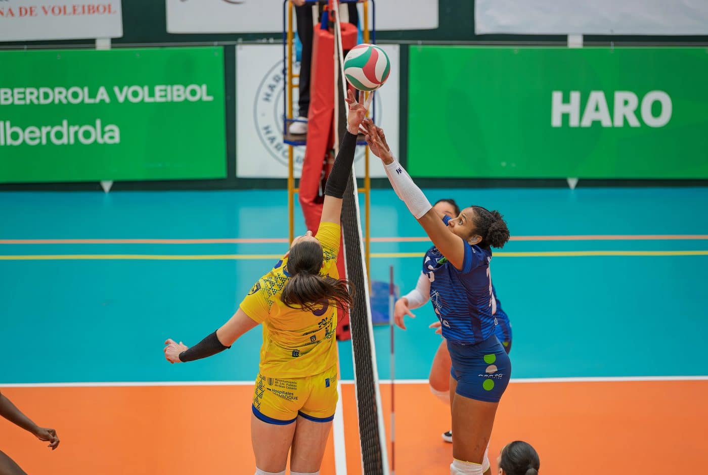 El OCISA Haro sobrevive a su irregularidad y araña un punto ante el Emalsa Gran Canaria 9 El OCISA Haro sobrevive a su irregularidad y araña un punto ante el Emalsa Gran Canaria 9