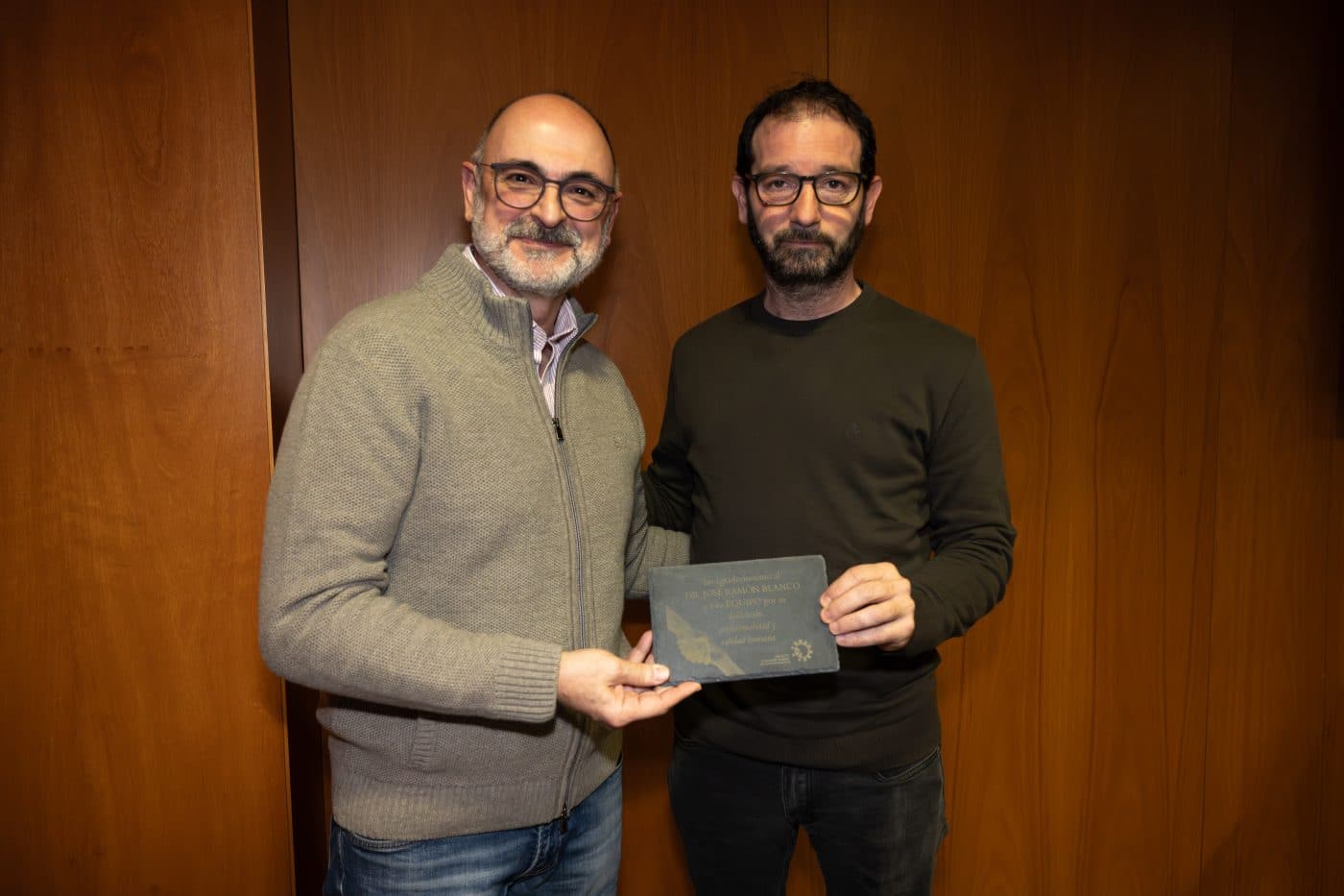 ARIOCOP homenajea a José Ramón Blanco por su labor frente al COVID persistente 1 ARIOCOP homenajea a José Ramón Blanco por su labor frente al COVID persistente 1