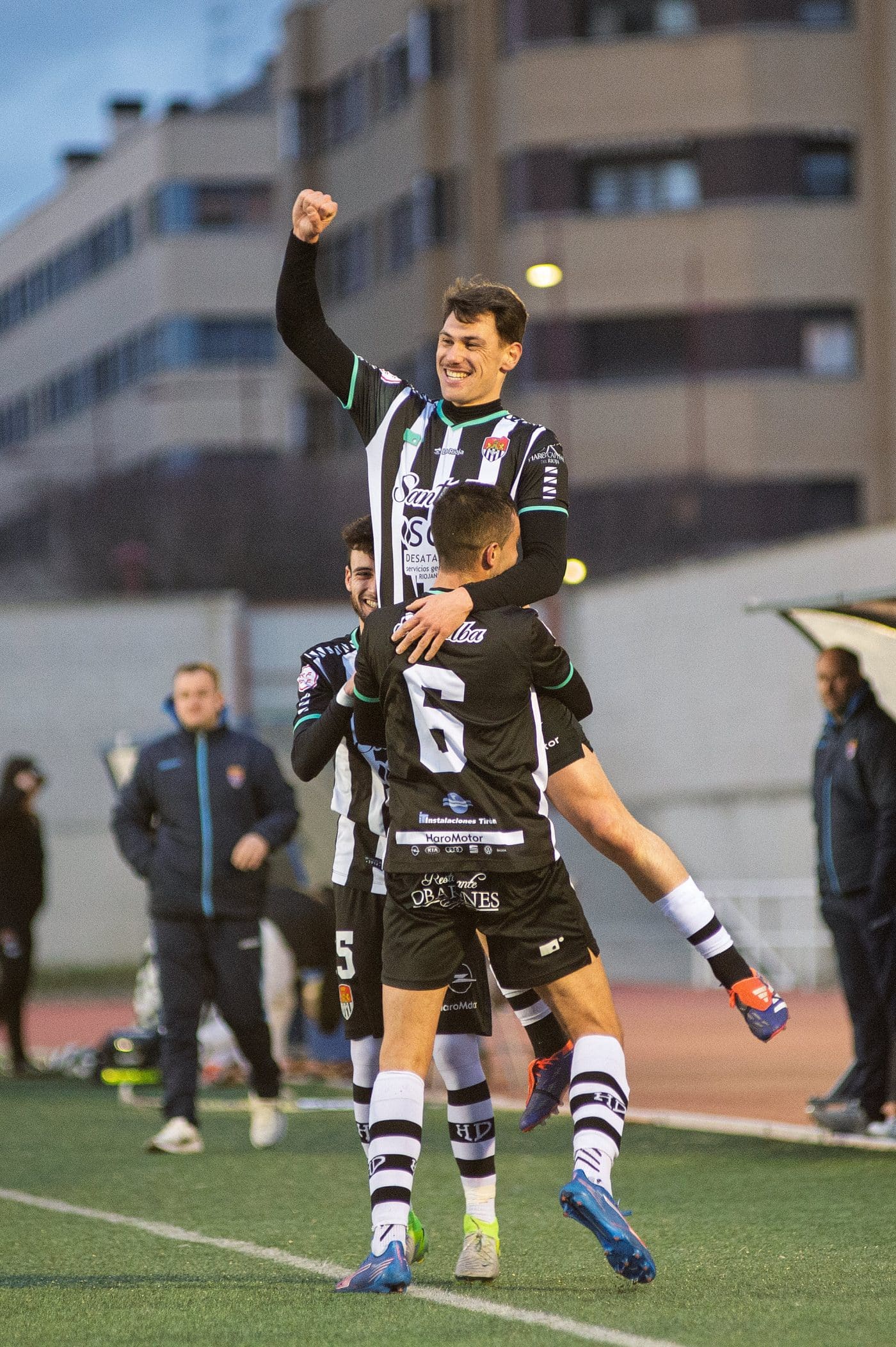 El Haro tira de carácter y firma su tercera victoria consecutiva 1