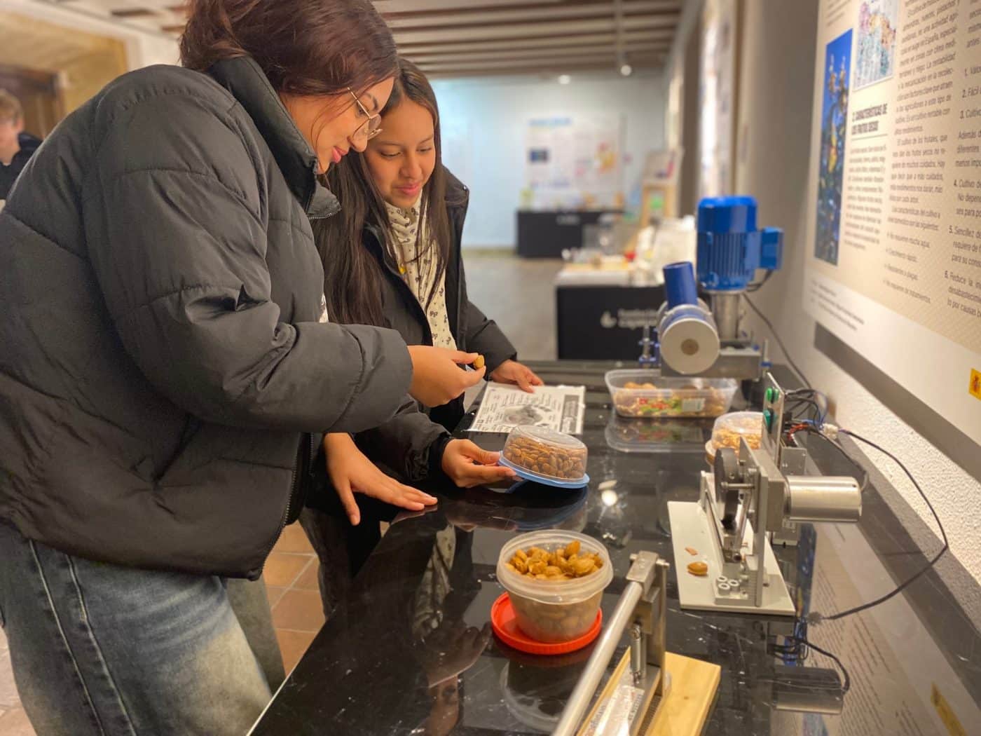 Haro acoge la exposición 'Divulgaciencia 25', con 10 proyectos de ciencia y tecnología 1