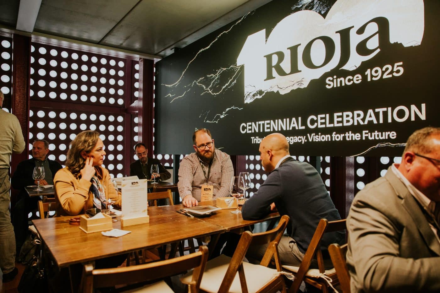 La DOCa Rioja reúne a 70 prescriptores internacionales para cerrar su Centenario como referente mundial del vino 10 La DOCa Rioja reúne a 70 prescriptores internacionales para cerrar su Centenario como referente mundial del vino 10