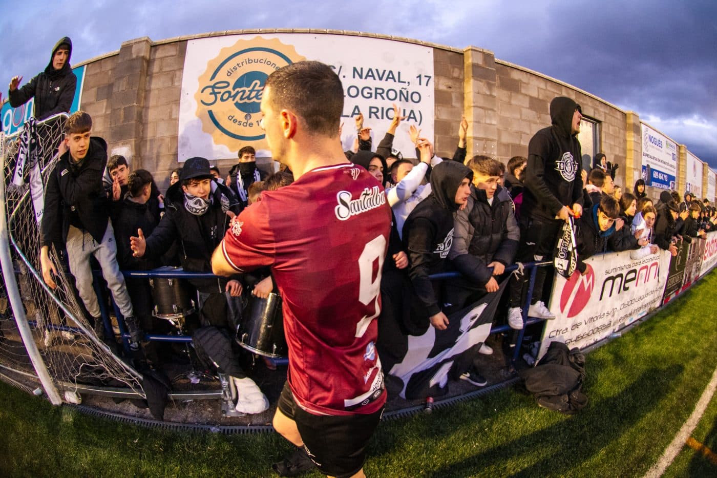 Un gol en los minutos finales deja al Haro sin premio en Oyón 2