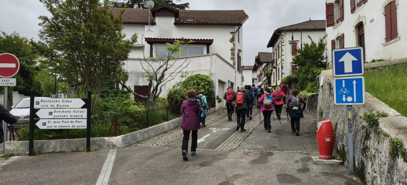 Amigos del Camino de Santiago de Haro-Rioja Alta recorren el histórico Camino de Baztán 6