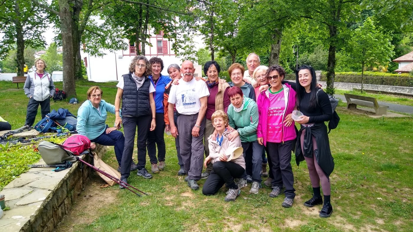Amigos del Camino de Santiago de Haro-Rioja Alta recorren el histórico Camino de Baztán 5