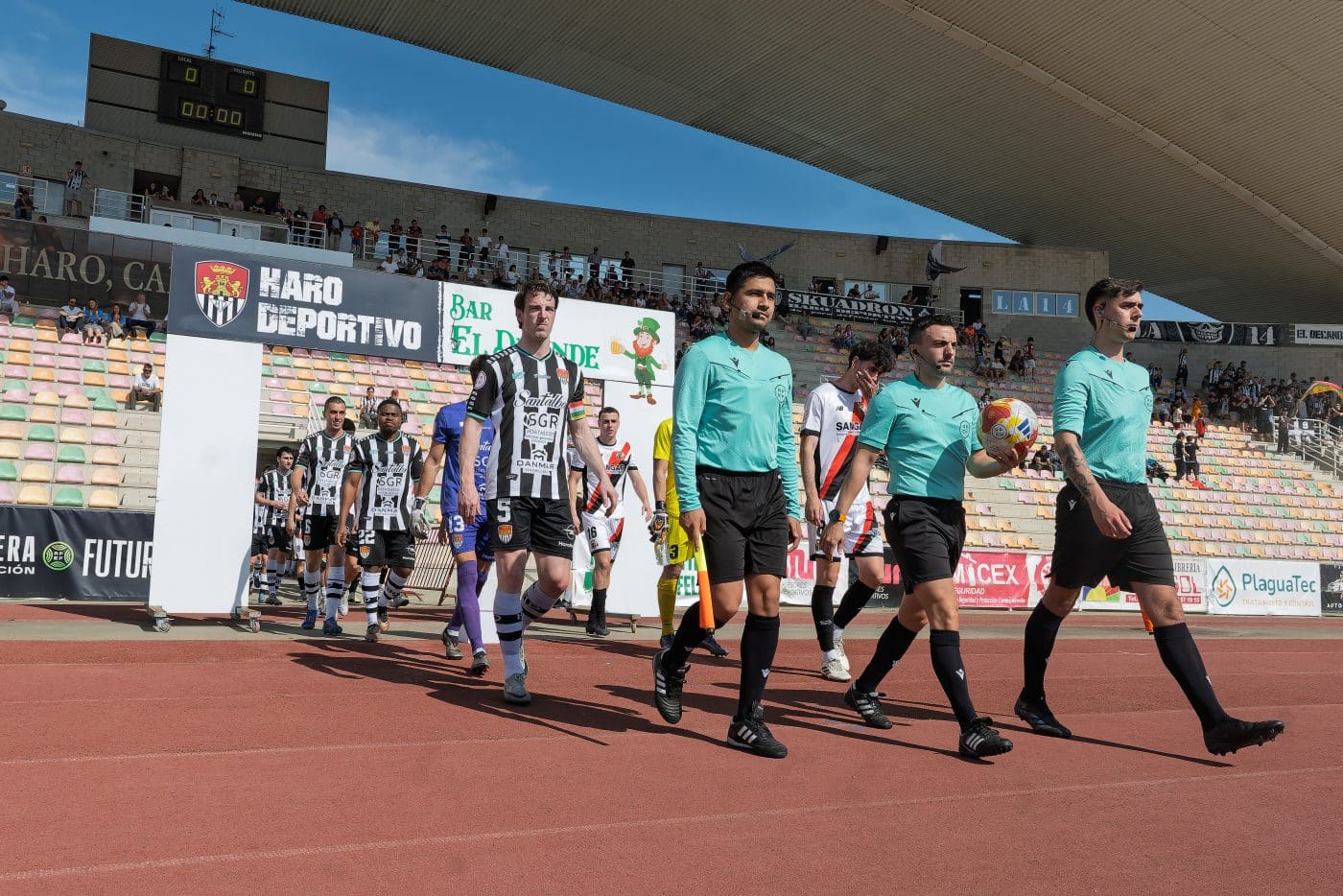 El Haro empata con el Varea y se queda a cinco puntos del playoff 14