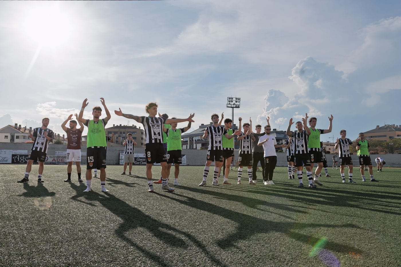 El Haro empata con el Varea y se queda a cinco puntos del playoff 5