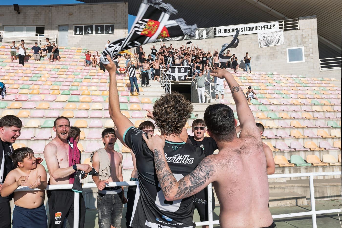 El Haro empata con el Varea y se queda a cinco puntos del playoff 4