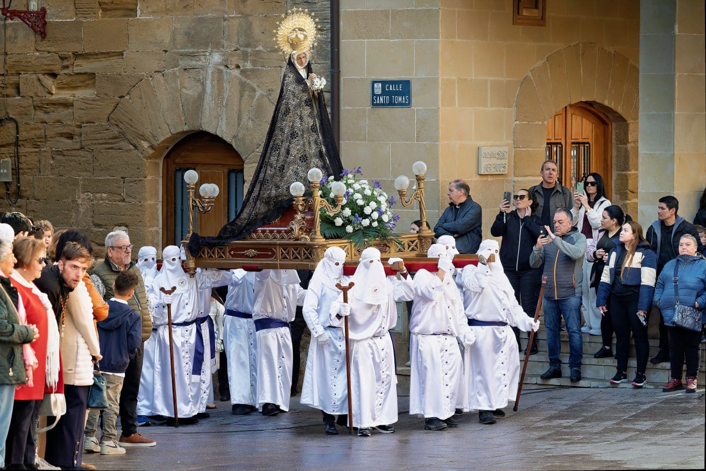 La procesión del Resucitado pone el broche final a la Semana Santa de Haro 2