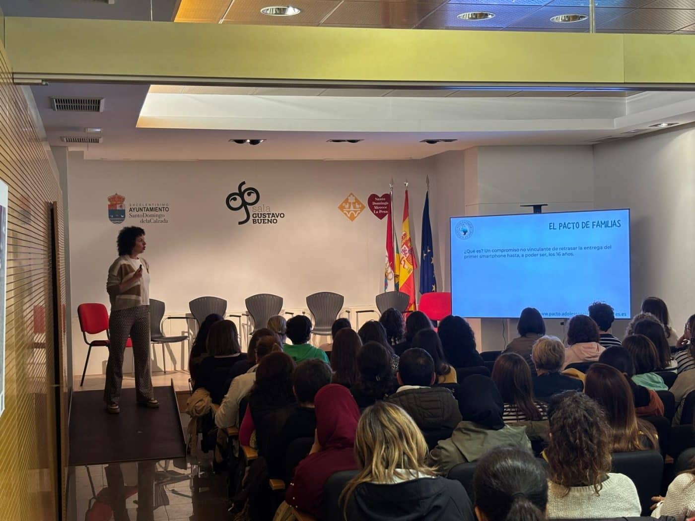 Santo Domingo de la Calzada impulsa un pacto para retrasar el uso del móvil hasta los 16 años 1