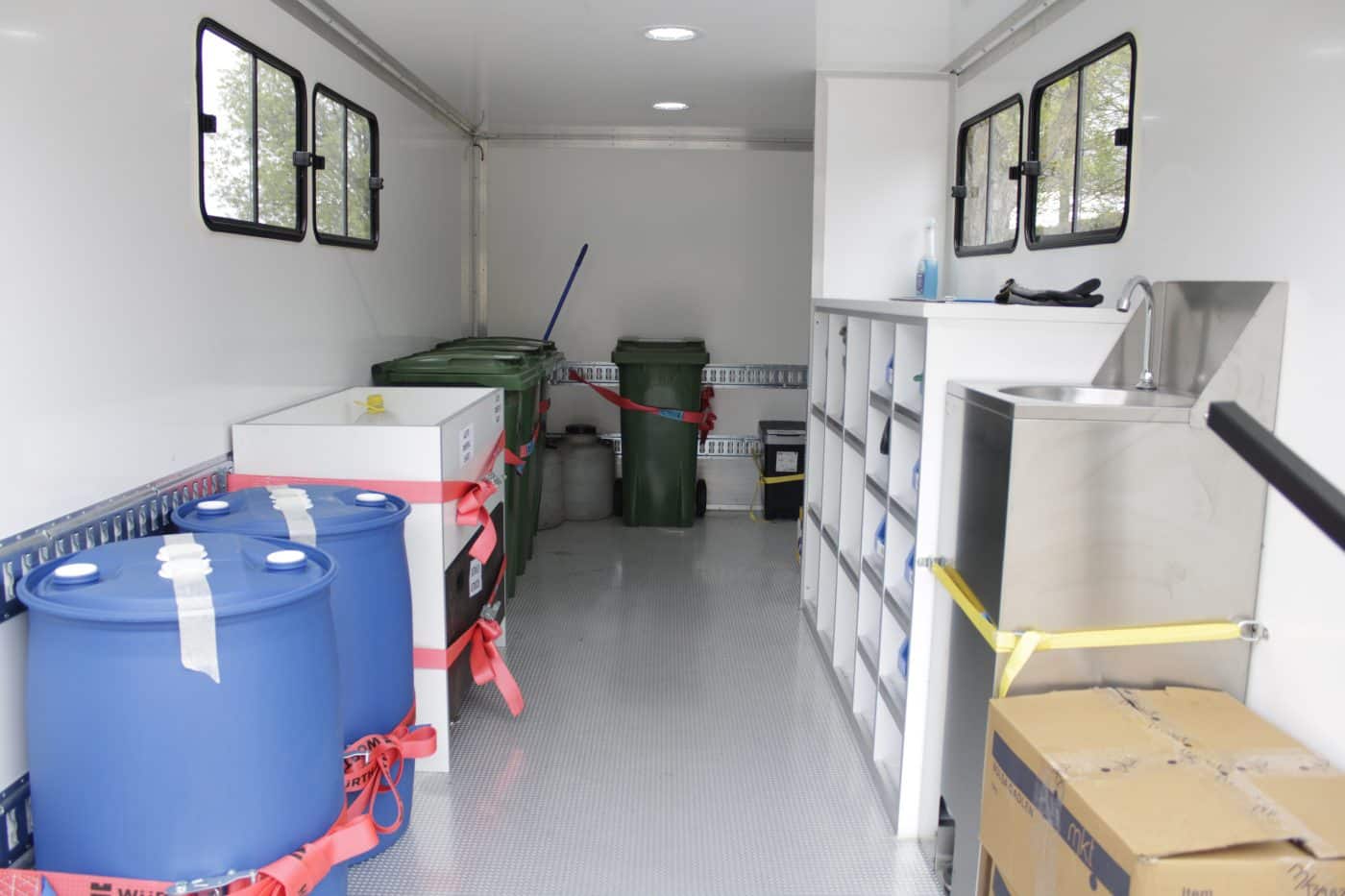 Zarratón da salida al nuevo Punto Limpio Móvil que acercará el reciclaje a miles de vecinos de La Rioja 5