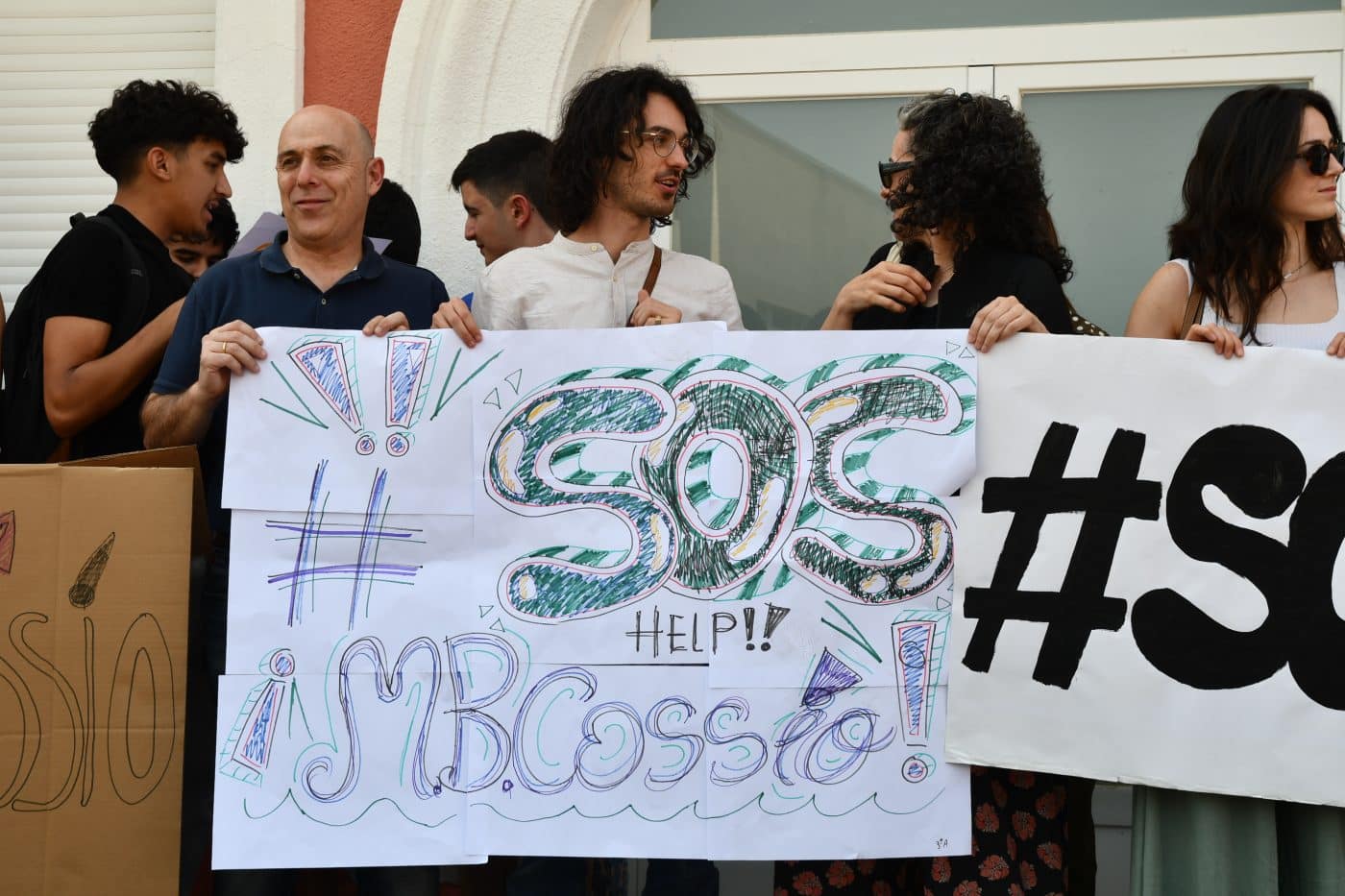 Concentración en el IES Manuel Bartolomé Cossío de Haro para exigir "espacios dignos" para el centro 20 Concentración en el IES Manuel Bartolomé Cossío de Haro para exigir "espacios dignos" para el centro 20