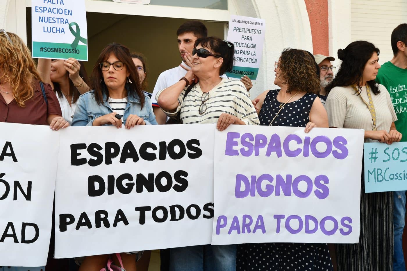 Concentración en el IES Manuel Bartolomé Cossío de Haro para exigir "espacios dignos" para el centro 14 Concentración en el IES Manuel Bartolomé Cossío de Haro para exigir "espacios dignos" para el centro 14