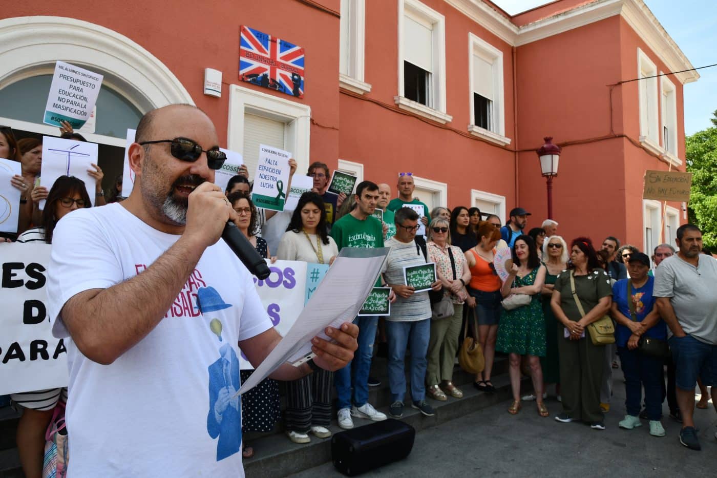 Concentración en el IES Manuel Bartolomé Cossío de Haro para exigir "espacios dignos" para el centro 1 Concentración en el IES Manuel Bartolomé Cossío de Haro para exigir "espacios dignos" para el centro 1