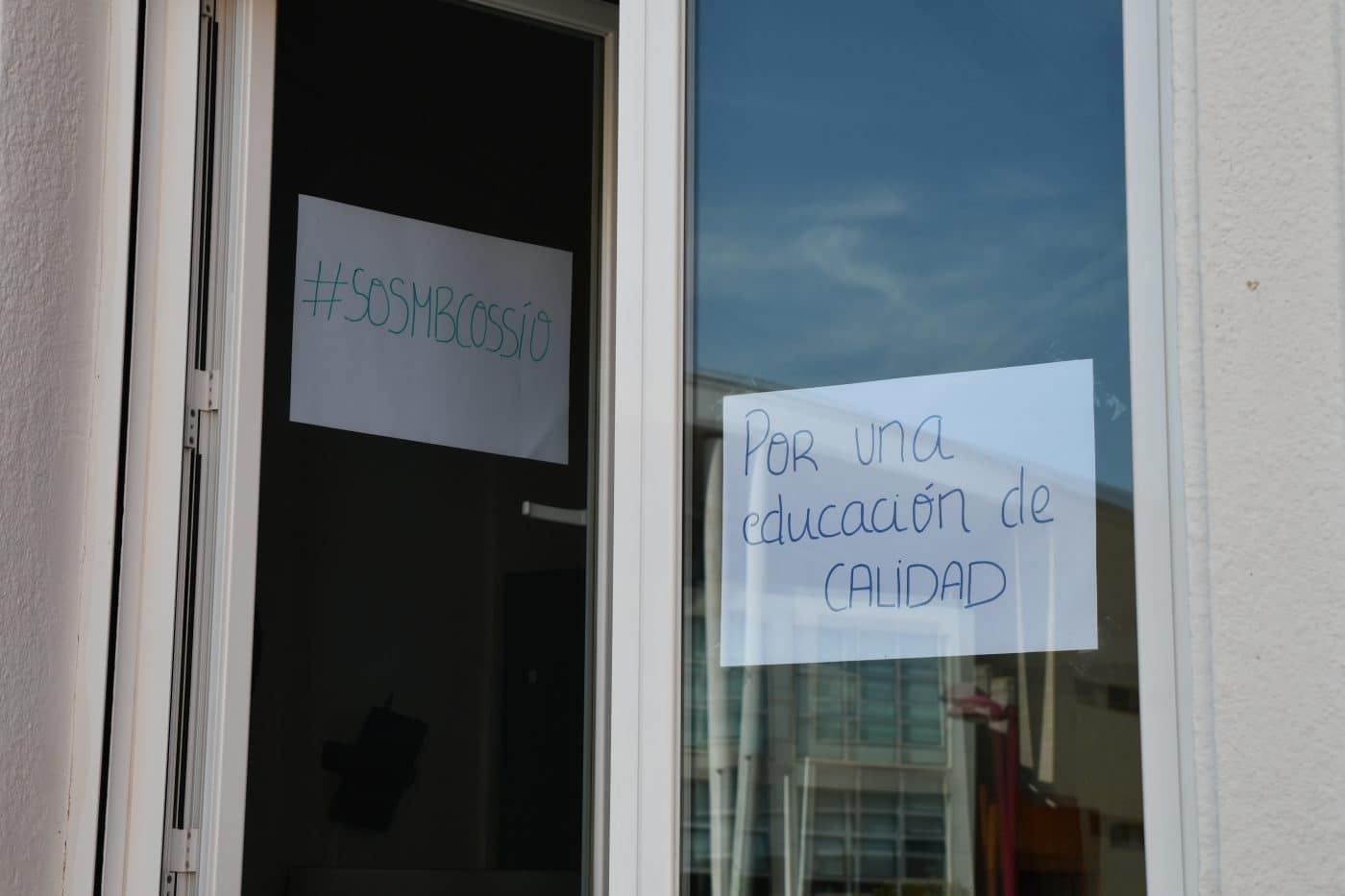 Concentración en el IES Manuel Bartolomé Cossío de Haro para exigir "espacios dignos" para el centro 23 Concentración en el IES Manuel Bartolomé Cossío de Haro para exigir "espacios dignos" para el centro 23