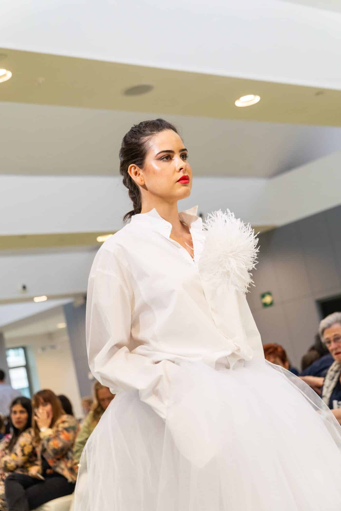 El diseñador jarrero Juan Fernández presenta su primera colección nupcial: "No hay una única forma de ser novia" 3
