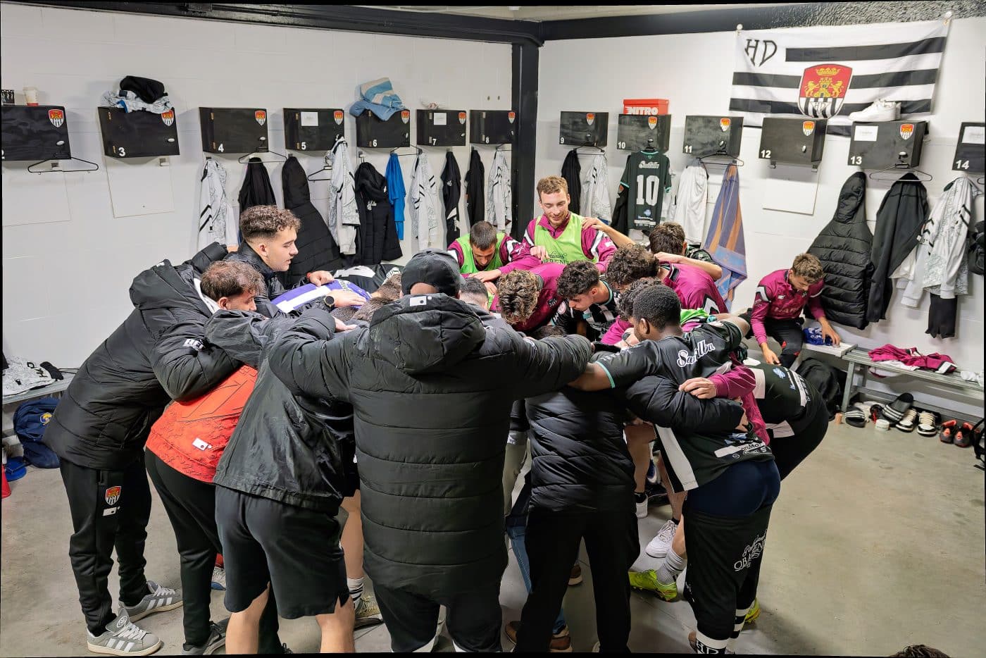 El Haro cierra el curso en casa con un empate y arropando a Luis Martínez-Lacuesta en su despedida 11
