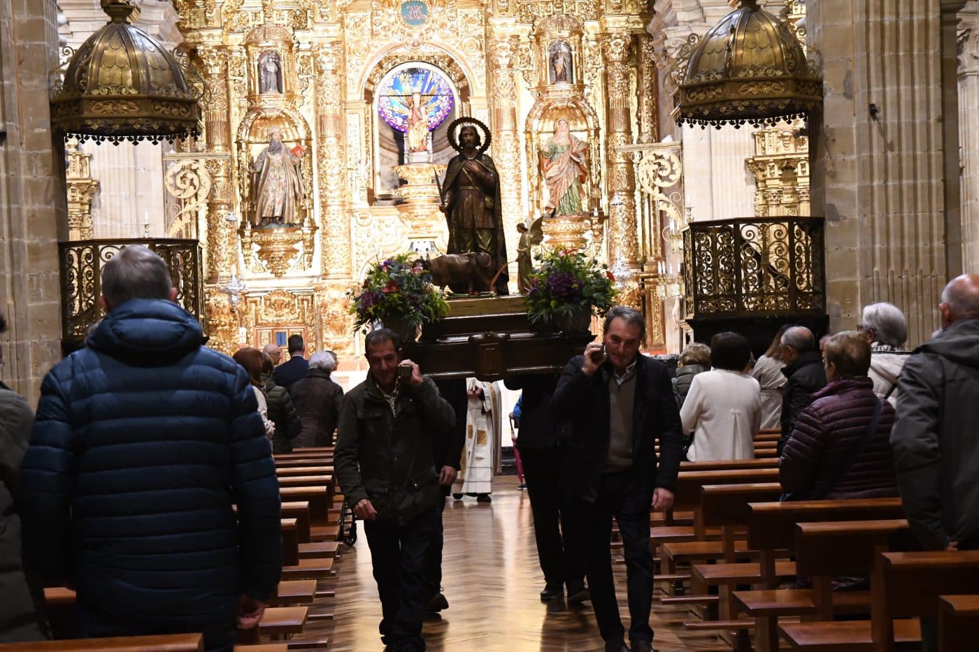 Haro celebra la festividad de San Isidro bajo la lluvia 4