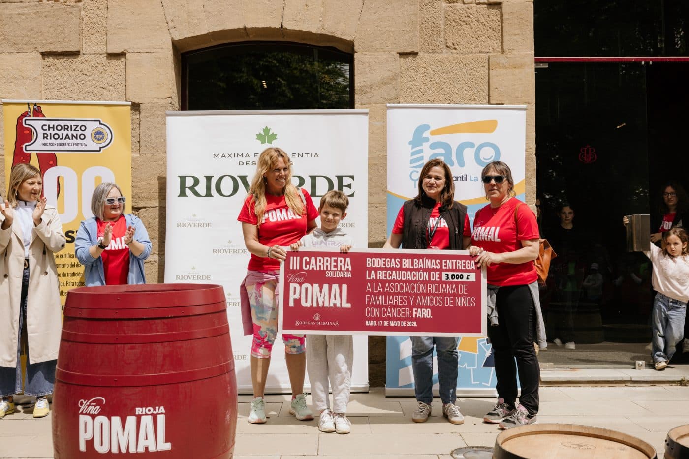 La III Carrera Solidaria Viña Pomal bate récord en Haro: más de 700 participantes y 3.000 euros recaudados para FARO 1 La III Carrera Solidaria Viña Pomal bate récord en Haro: más de 700 participantes y 3.000 euros recaudados para FARO 1