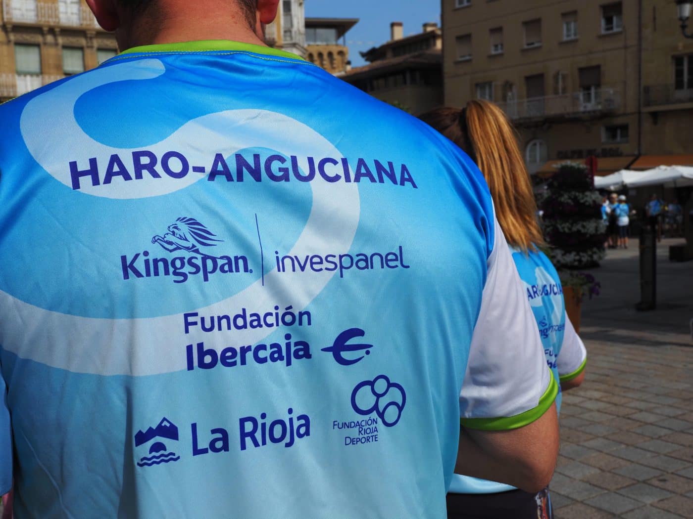 La III Marcha contra el Cáncer Haro-Anguciana bate récords con 1.550 participantes 43 La III Marcha contra el Cáncer Haro-Anguciana bate récords con 1.550 participantes 43