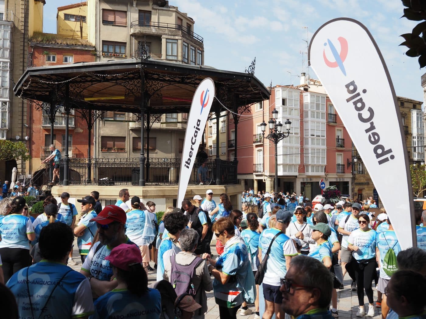 La III Marcha contra el Cáncer Haro-Anguciana bate récords con 1.550 participantes 32 La III Marcha contra el Cáncer Haro-Anguciana bate récords con 1.550 participantes 32
