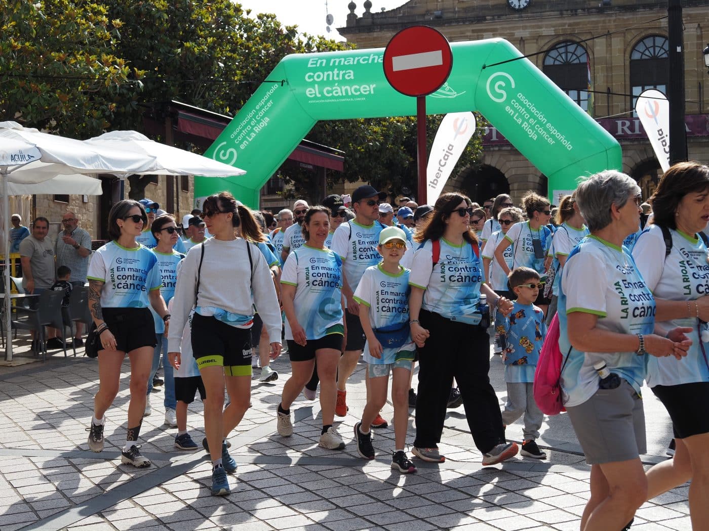 La III Marcha contra el Cáncer Haro-Anguciana bate récords con 1.550 participantes 30 La III Marcha contra el Cáncer Haro-Anguciana bate récords con 1.550 participantes 30