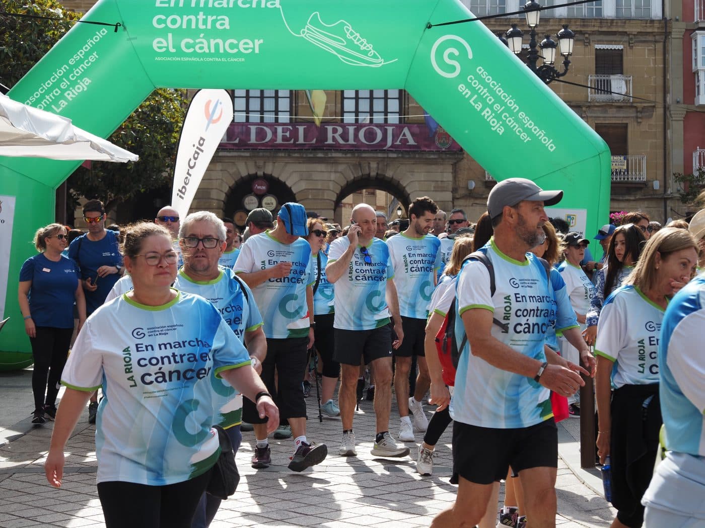 La III Marcha contra el Cáncer Haro-Anguciana bate récords con 1.550 participantes 26 La III Marcha contra el Cáncer Haro-Anguciana bate récords con 1.550 participantes 26