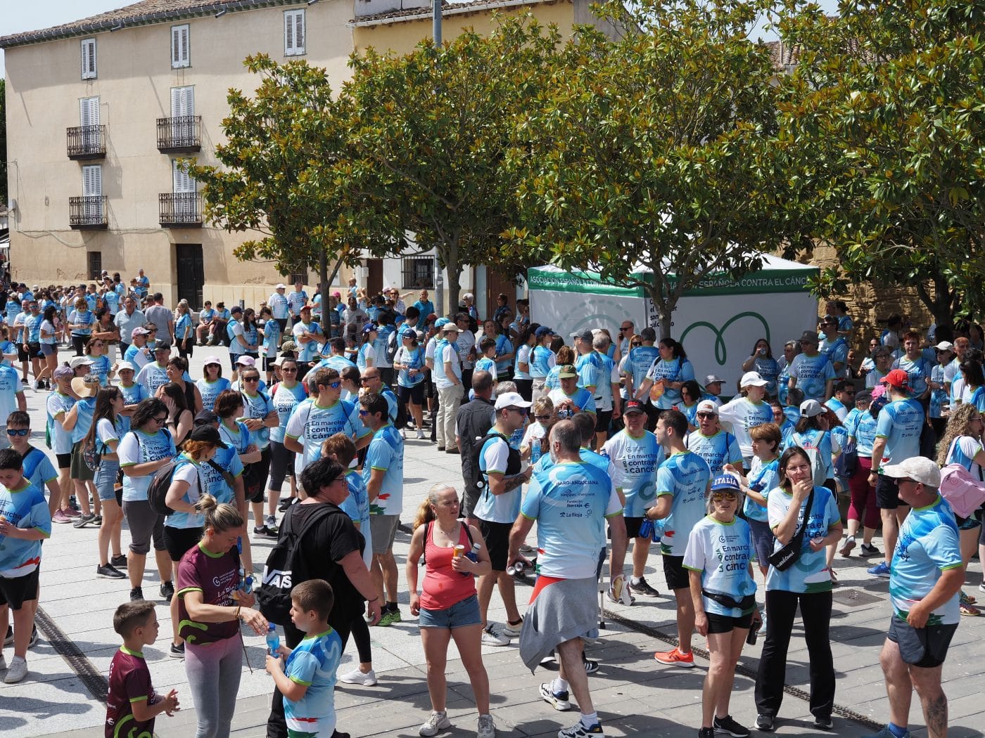 La III Marcha contra el Cáncer Haro-Anguciana bate récords con 1.550 participantes 8 La III Marcha contra el Cáncer Haro-Anguciana bate récords con 1.550 participantes 8