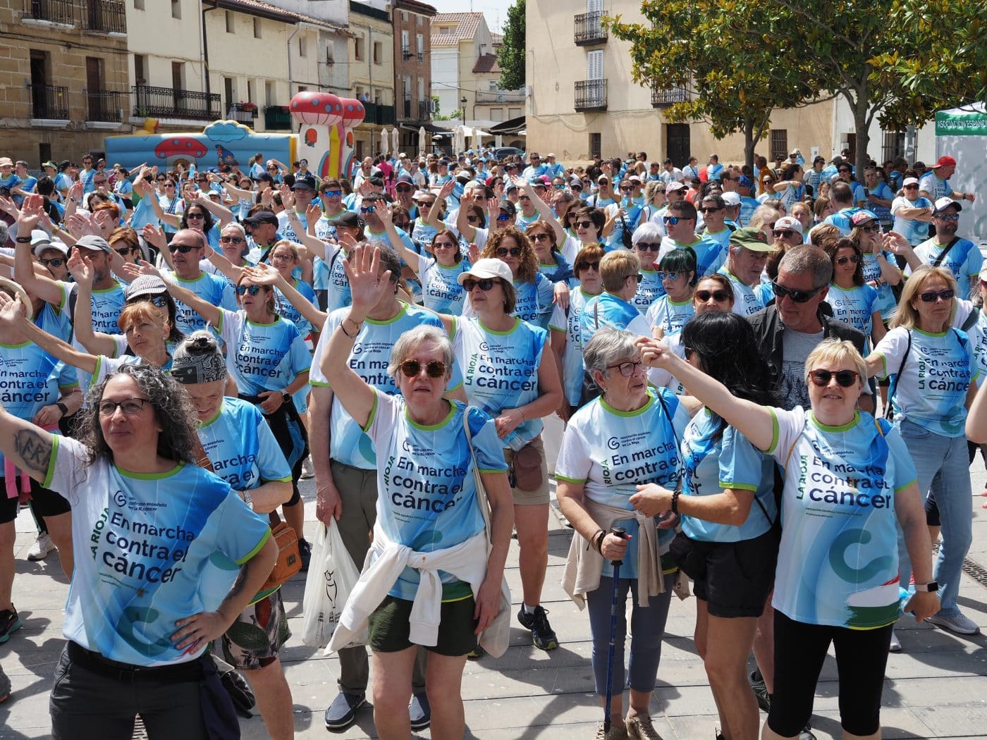 La III Marcha contra el Cáncer Haro-Anguciana bate récords con 1.550 participantes 27 La III Marcha contra el Cáncer Haro-Anguciana bate récords con 1.550 participantes 27